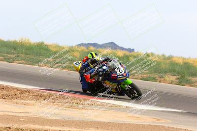 media/Apr-30-2023-CRA (Sun) [[020fcf5d43]]/Race 14-400 Expert-Amateur Superbike/